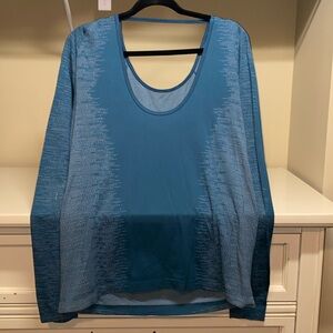 Women’s Under Armor athletic shirt size large